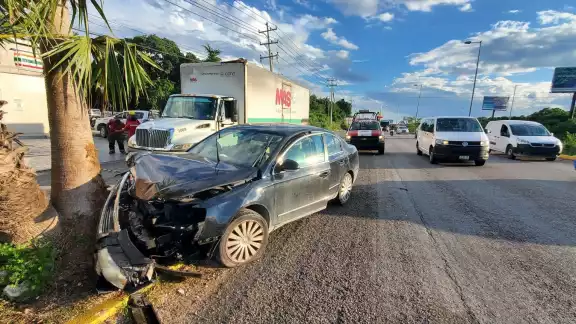 El accidente ocurrió a la altura de Crococun, rumbo a BJ El accidente ocurrió a la altura de Crococun, rumbo a BJ