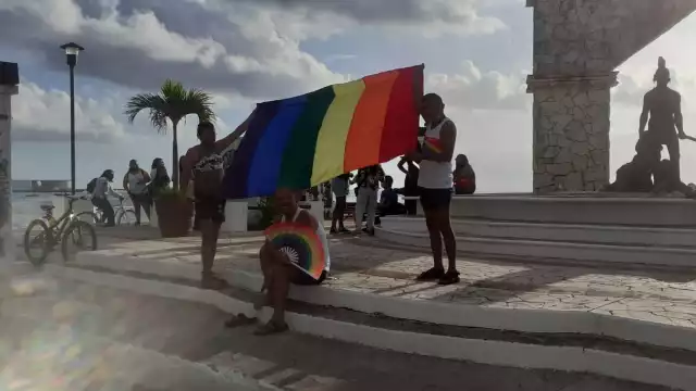 La comunidad LGBTQ+ ha salido a las calles de Cozumel a manifestarse