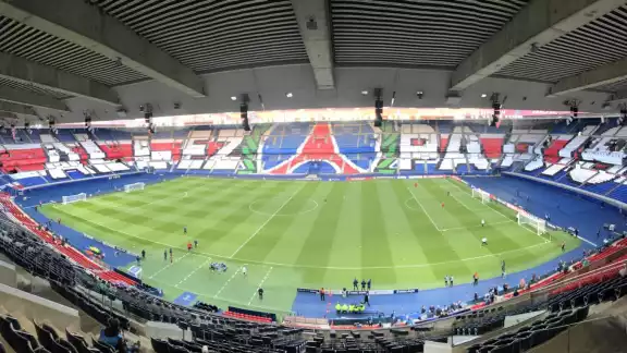 Estadio Parque de los Príncipes, casa del  PSG