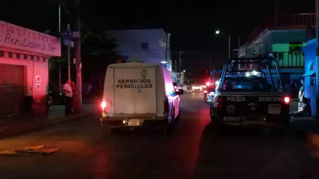 El cadáver fue trasladado a las instalaciones del Semefo en Playa del Carmen, en lo que familiares lo reclaman