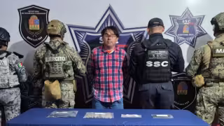¡Detienen a “El Muñeco”! Sujeto relacionado con más de 70 robos con violencia en farmacias de Cancún