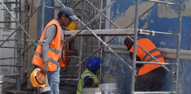 En Yucatán, los albañiles sostienen el dinamismo económico pero están entre los oficios peor pagados