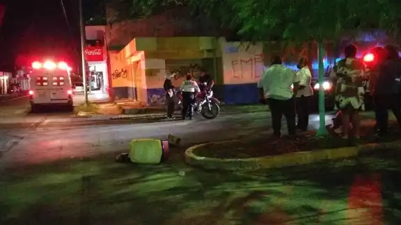 Pese al operativo de búsqueda, la Policía de Chetumal no dio con el conductor que arrolló al motociclista
