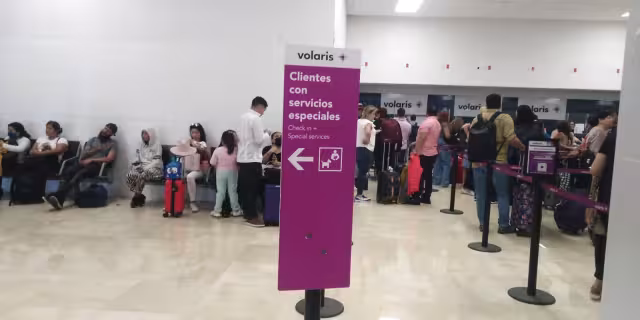 Volaris reprogramó el vuelo para la noche de este viernes
