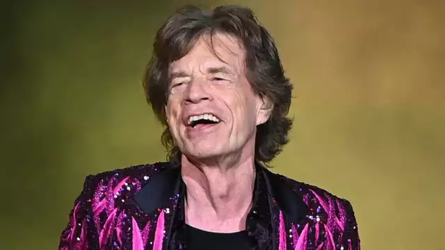 Mick Jagger dio positivo a COVID-19