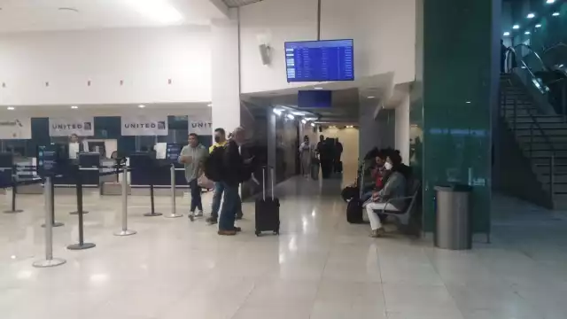 A las 5:00 horas arribó el vuelo de Monterrey a la ciudad de Mérida