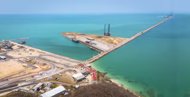 La certifi cación consiste en el código internacional para la protección de los buques y de las instalaciones portuarias, que por segunda ocasión logran estas instalaciones