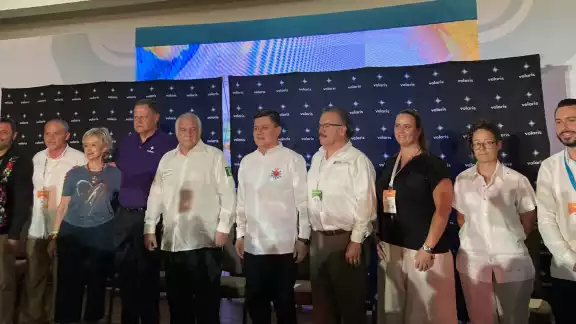 Enrique Beltranena hizo su anuncio en el Tianguis Turístico 2022, junto al secretario de Turismo, Miguel Torruco Marqués. Foto: Twitter @@kikebeltranena Enrique Beltranena hizo su anuncio en el Tianguis Turístico 2022, junto al secretario de Turismo, Miguel Torruco Marqués. Foto: Twitter @@kikebeltranena