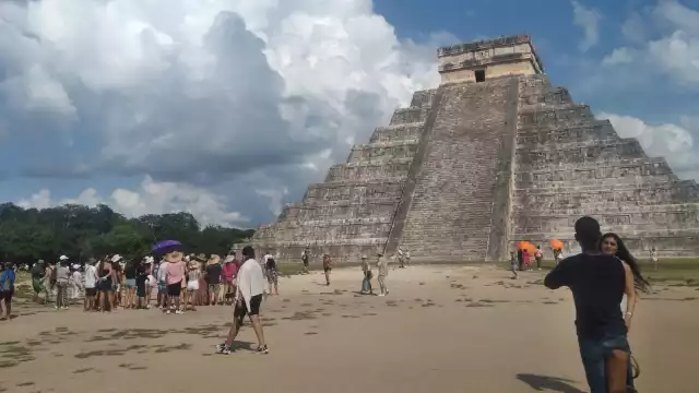 El Equinoccio de Otoño es presenciado desde Chichén Itzá en Yucatán