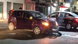 Imprudencia genera choque en Champotón