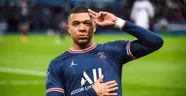 Kylian Mbappé confirmó que saldrá del PSG