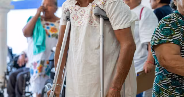 Habrá tres sedes en Mérida para el registro de aparatos funcionales, auditivos y visuales.