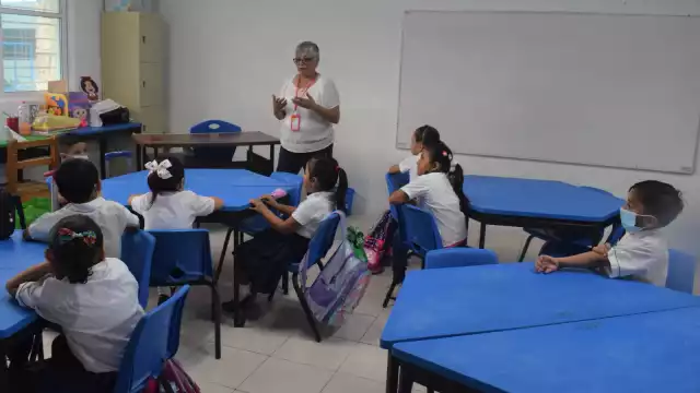 El diálogo entre las autoridades estatales y los maestros sigue vigente