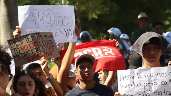 Jóvenes lideraron las protestas en Mérida Jóvenes lideraron las protestas en Mérida
