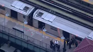 Una mujer habría muerto en el tiroteo en el Metro de Nueva York
