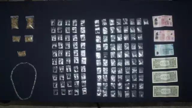 Los detenidos y todo lo asegurado quedaron a disposición de las autoridades correspondientes