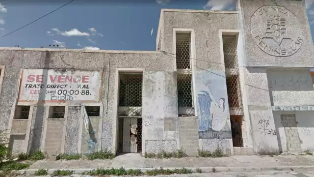 La exClínica Peninsular se encuentra completamente abandonada