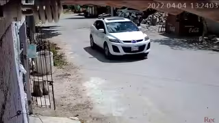 En el video se ve al joven salir de su casa con dirección a Mérida en el automóvil que horas después apareció en una plaza de Ciudad Caucel