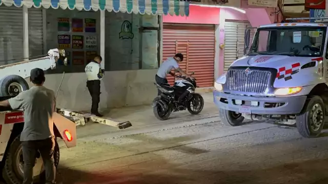 El motociclista intentó escapar, pero fue detenido