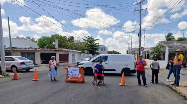 Vecinos de Progreso exigen regreso del sentido único en la calle 86