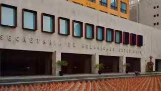 SRE garantiza pago de nómina al Servicio Exterior Mexicano tras retraso administrativo