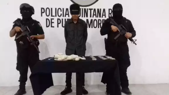 El hombre detenido fue puesto a disposición de las autoridades para las investigaciones correspondientes El hombre detenido fue puesto a disposición de las autoridades para las investigaciones correspondientes