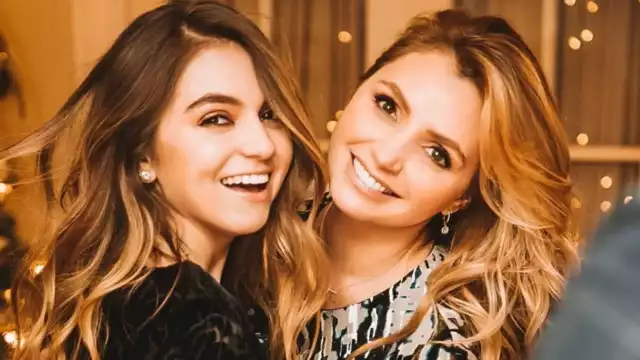 Luego de 15 años desaparecida de Televisa, la querida actriz Angélica Rivera fue captada en un restaurante en Miami