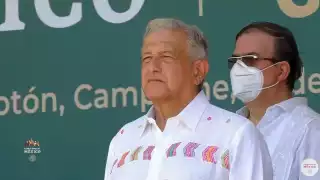 AMLO llega el sector naval de la Secretaría de Marina-Armada