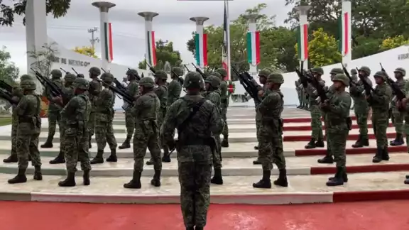 Los elementos del Ejército Mexicano en Chetumal recordaron las acciones patrióticas de los Niños Héroes durante la Intervención estadounidense en México Los elementos del Ejército Mexicano en Chetumal recordaron las acciones patrióticas de los Niños Héroes durante la Intervención estadounidense en México