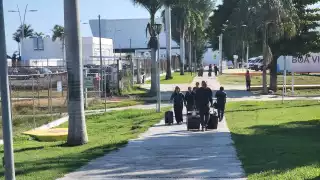 Ahorro vs. comodidad: usuarios del aeropuerto de Mérida prefieren los servicios de aplicaciones en lugar de los taxis