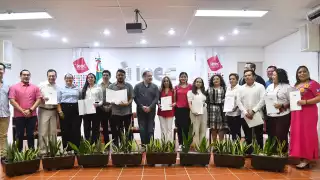 En Campeche, 14 diputados plurinominales reciben su constancia oficial  