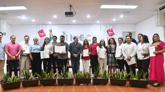 Los 14 diputados plurinominales de la 65 Legislatura recibieron sus constancias en una ceremonia del IEEC Los 14 diputados plurinominales de la 65 Legislatura recibieron sus constancias en una ceremonia del IEEC