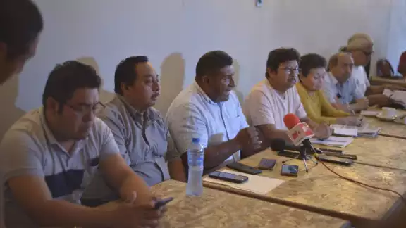 Los comerciantes, guías y ejidatarios pretenden la destitución del director de la zona arqueológica Los comerciantes, guías y ejidatarios pretenden la destitución del director de la zona arqueológica