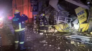 Se registra fuerte explosio´n de tanque de gas en taller en Puebla. 
