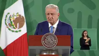 En marzo de 2020, AMLO acudió a Badiraguato, donde bajó de su camioneta para saludar a la madre de El Chapo.