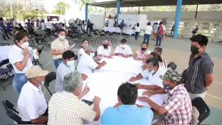 En esta consulta estuvieron encabezados por los Diputados Pedro Pérez, Linda Cobos y Hernán Villatoro Barrios.