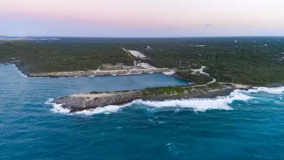 AMLO indicó que el Puerto de Calica en Playa del Carmen tiene el calado suficiente para recibir cruceros