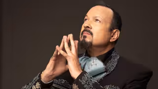 Pepe Aguilar habla del supuesto embarazo de su hija Ángela