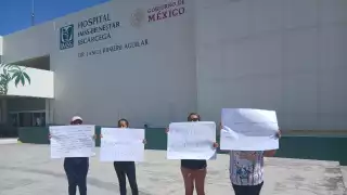 Trabajadoras del hospital de Escárcega denuncian despidos injustificados y acoso laboral