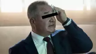 Los 12 miembros están concentrados en una sala de la Corte de Brooklyn