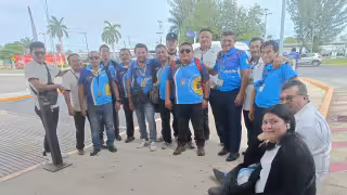 Afectados acusan que Flex Shuttle les pagó con cheques vacíos