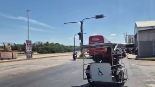 Semáforos en desuso y dañados generan accidentes en avenida Revolución