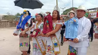 Hocabá honra a su patrono San Juan Evangelista con misa y procesión