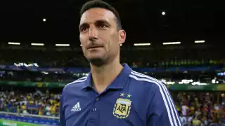 Scaloni regresa a España tras pasar la Navidad en Argentina y esto hará