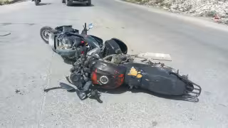 Motociclista en estado de ebriedad ocasiona accidente sobre Arco Norte en Cancún