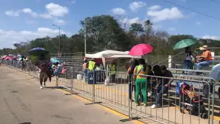 La gente comienza a llegar a Ciudad Carnaval en Xmatkuil