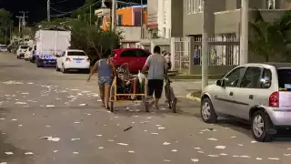 El abuelito fue llevado de urgencia al hospital, mientras que el triciclo fue levantado del lugar del accidente en Campeche