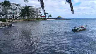 Organizaciones ambientalistas se oponen a la extracción de arena frente a Playa Mamitas para verterla en el Recodo.