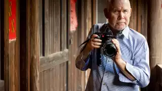 Steve McCurry  ha expuesto su trabajo en todos los continentes