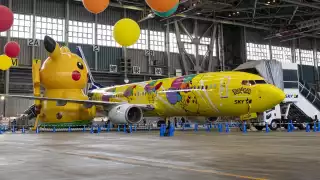 Avión Pikachu da su primer vuelo desde Japón: VIDEO
